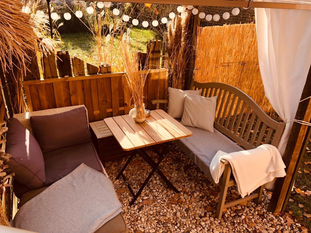 Zirkuswagen Mit Outdoor Whirlpool Und Garten Petershagen-Eggersdorf Esterno foto
